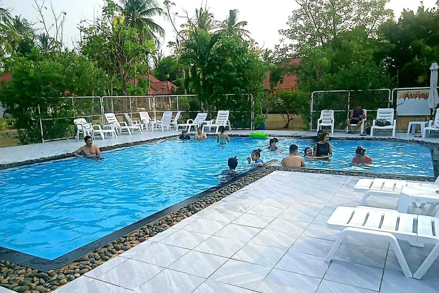 Baan Golden Resort & Residences Sam Roi Yot Esterno foto