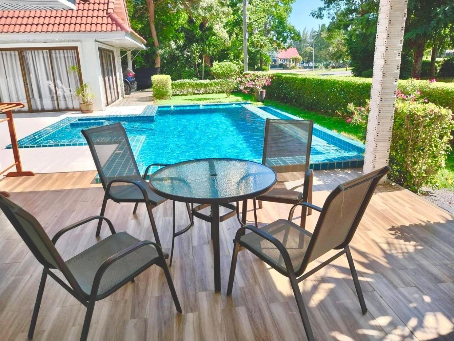 Baan Golden Resort & Residences Sam Roi Yot Esterno foto